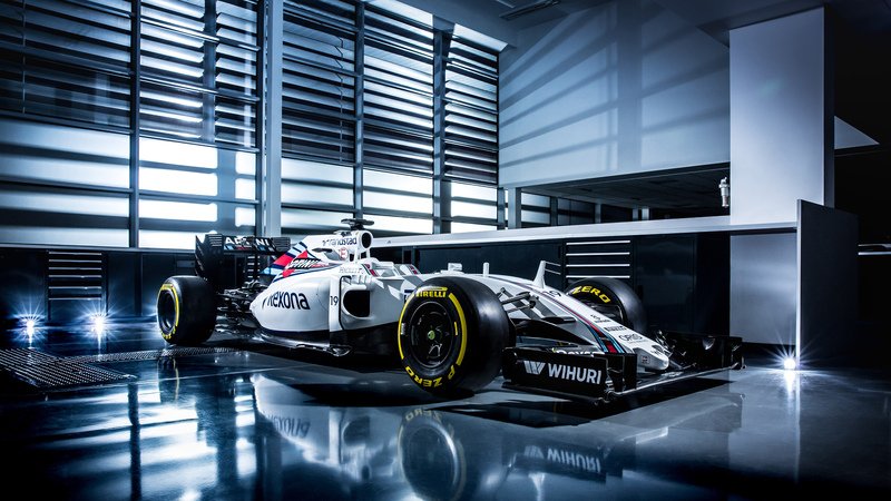 Formula 1, Williams presenta la FW38