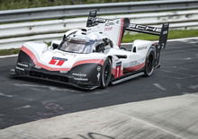 Porsche 919 Evo, è record al Nürburgring: 5'1955 alla Nordschleife [Video]