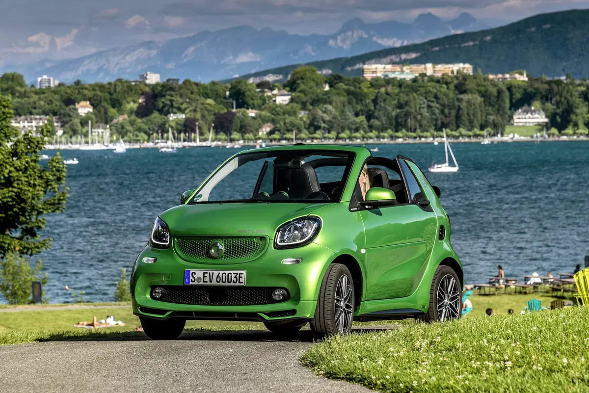 Smart ForTwo, buon 20° compleanno alla 2 posti tedesca! (20)