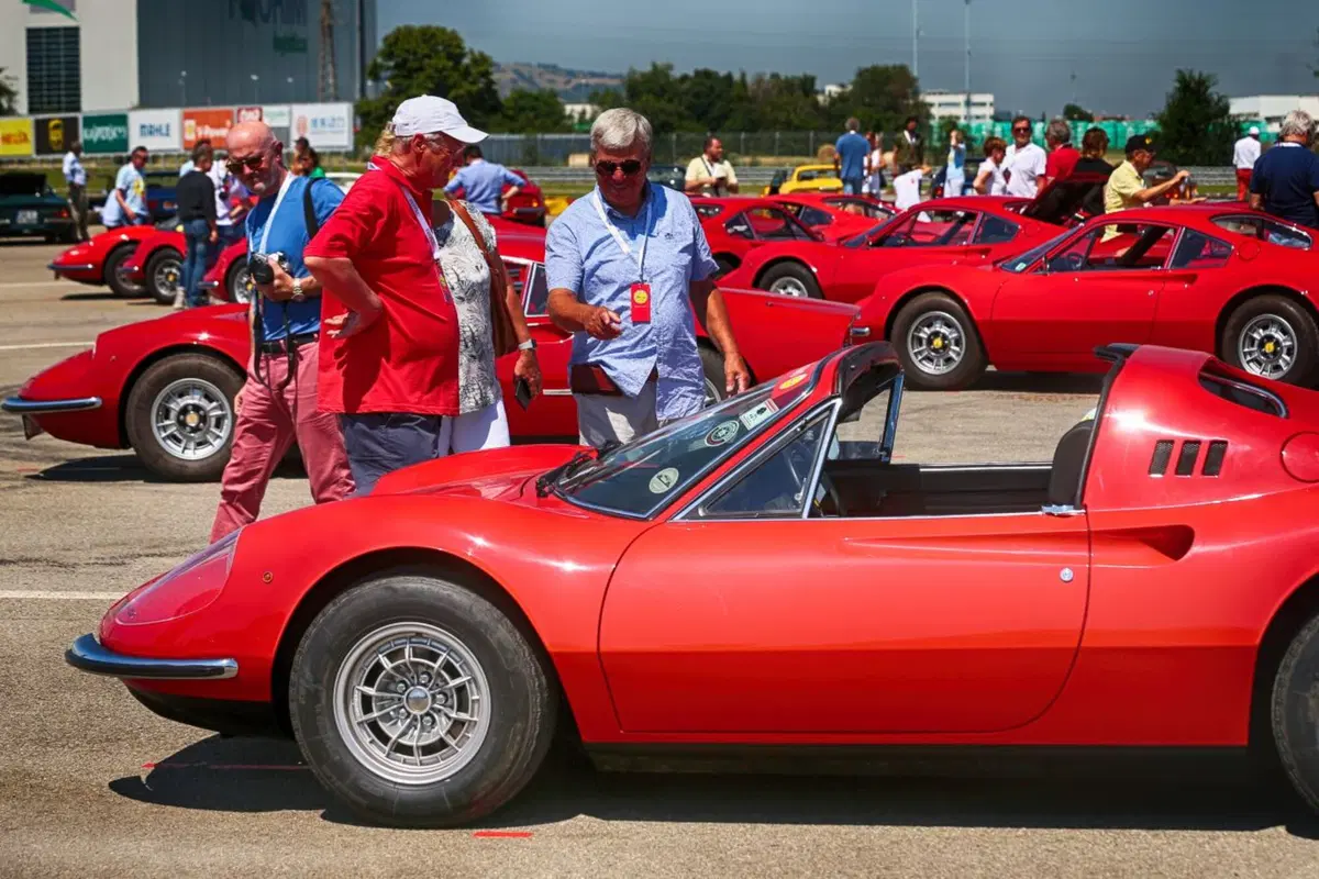 Ferrari Dino, raduno record per i 50 anni (8)