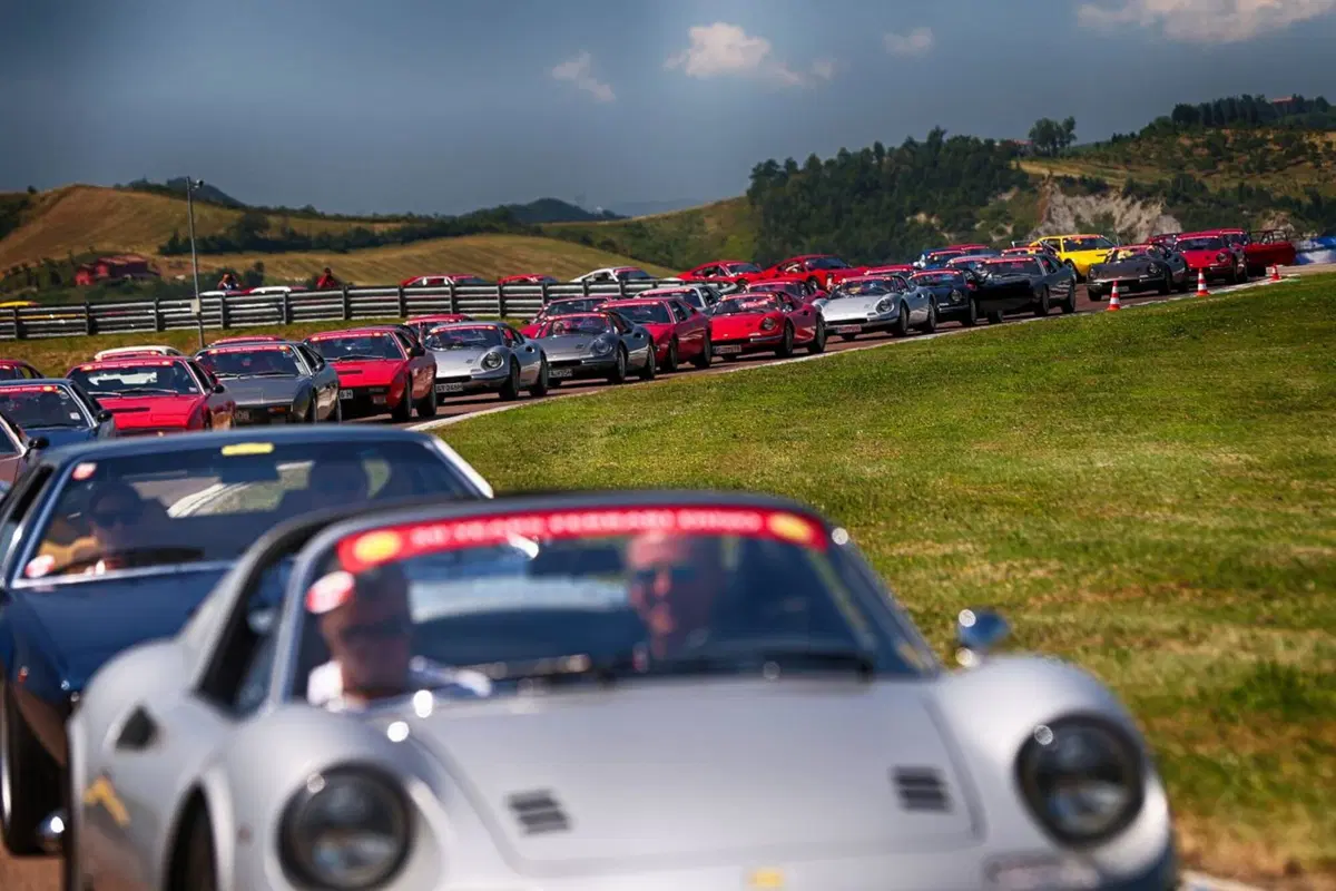 Ferrari Dino, raduno record per i 50 anni (9)