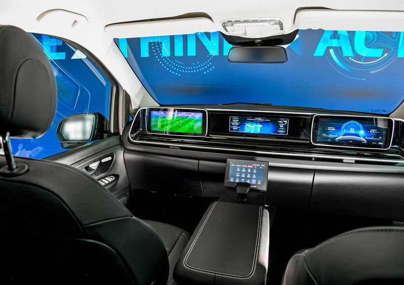 ZF con Faurecia per il display interattivo Trendsetting Cockpit