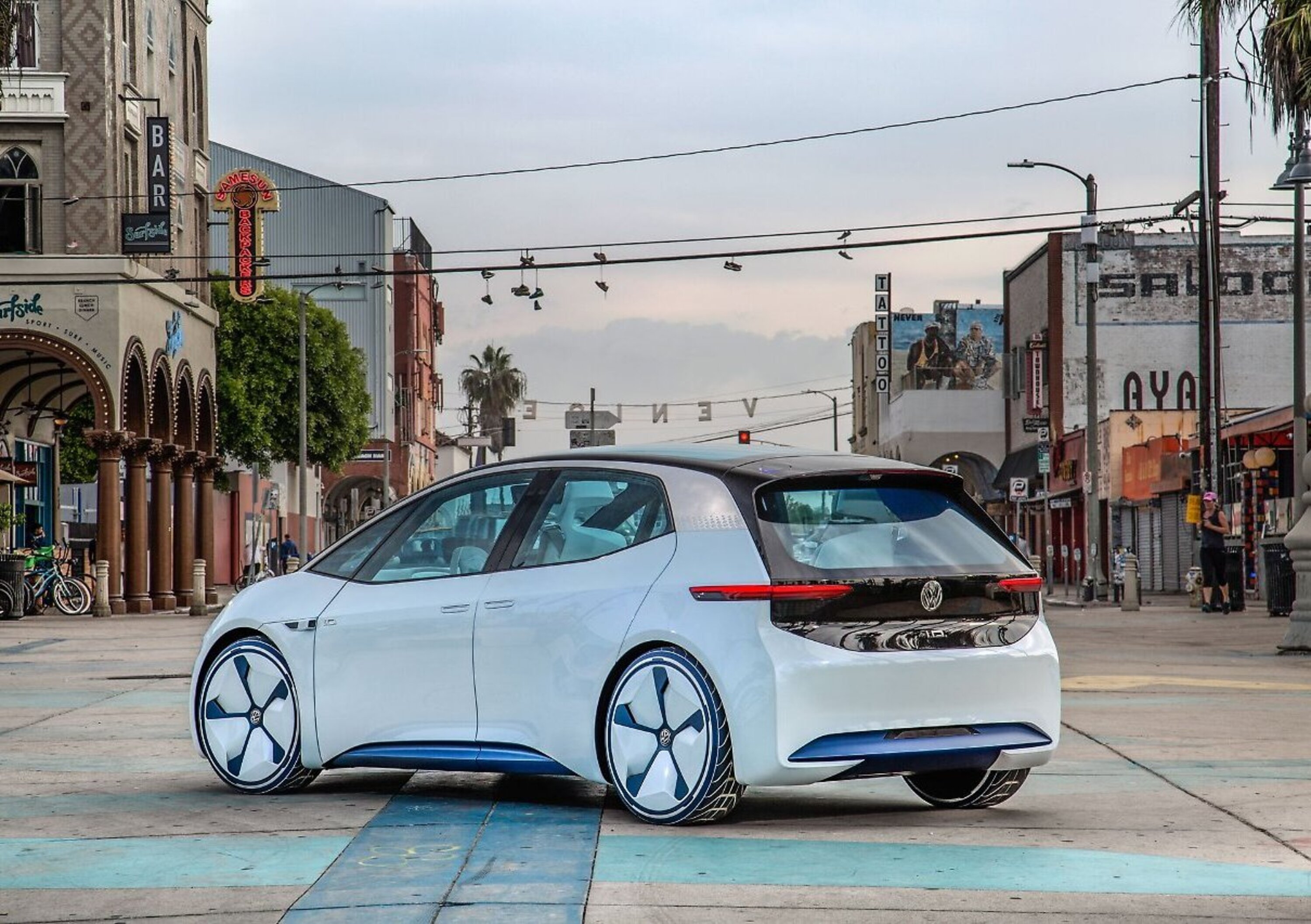 Volkswagen, obbiettivo car sharing elettrico per il 2019