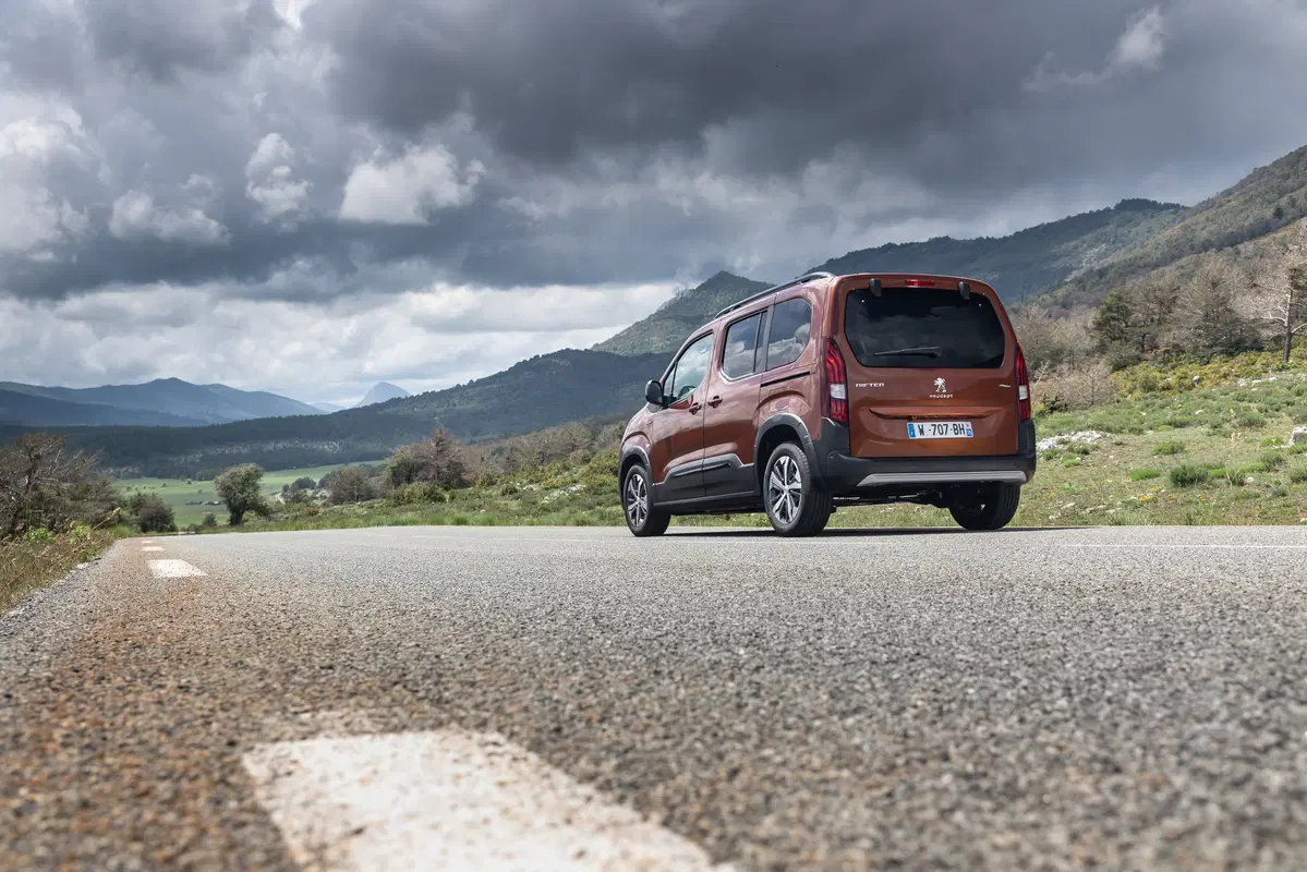 Peugeot Rifter Mix XL 1.5 bluehdi 100cv Allure S&S (6)