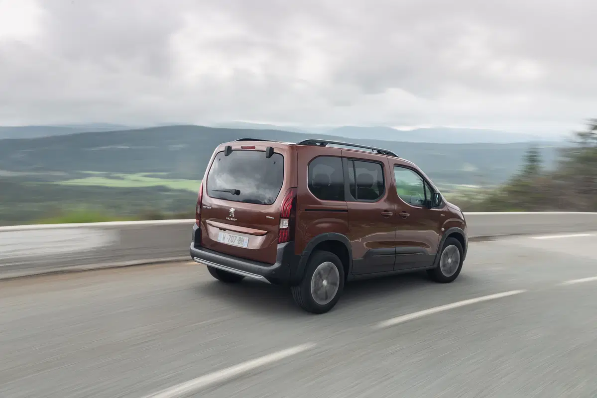 Peugeot Rifter Mix XL 1.5 bluehdi 100cv Allure S&S (10)