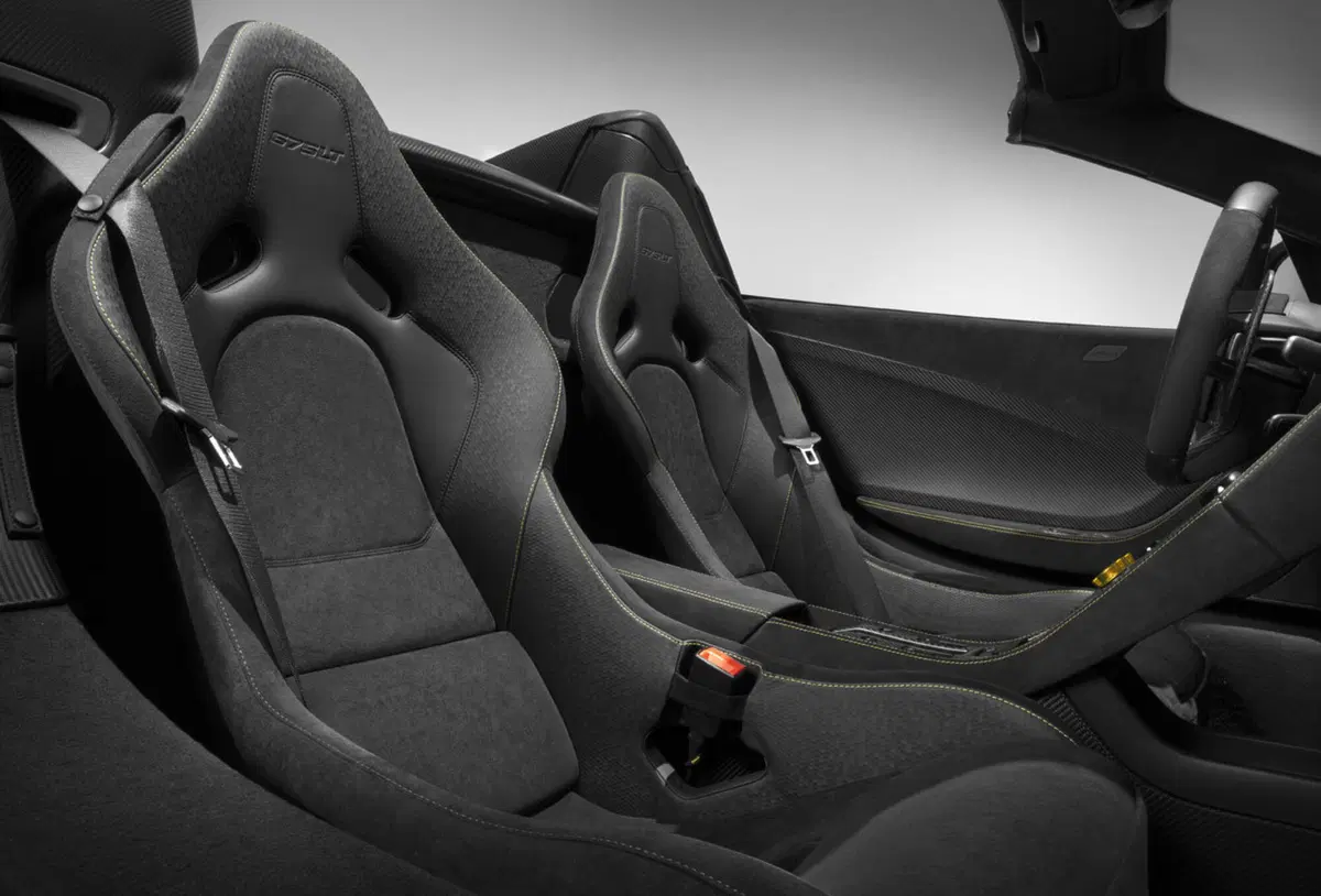 McLaren: omaggio alla P1 e 675LT in edizione limitata (7)