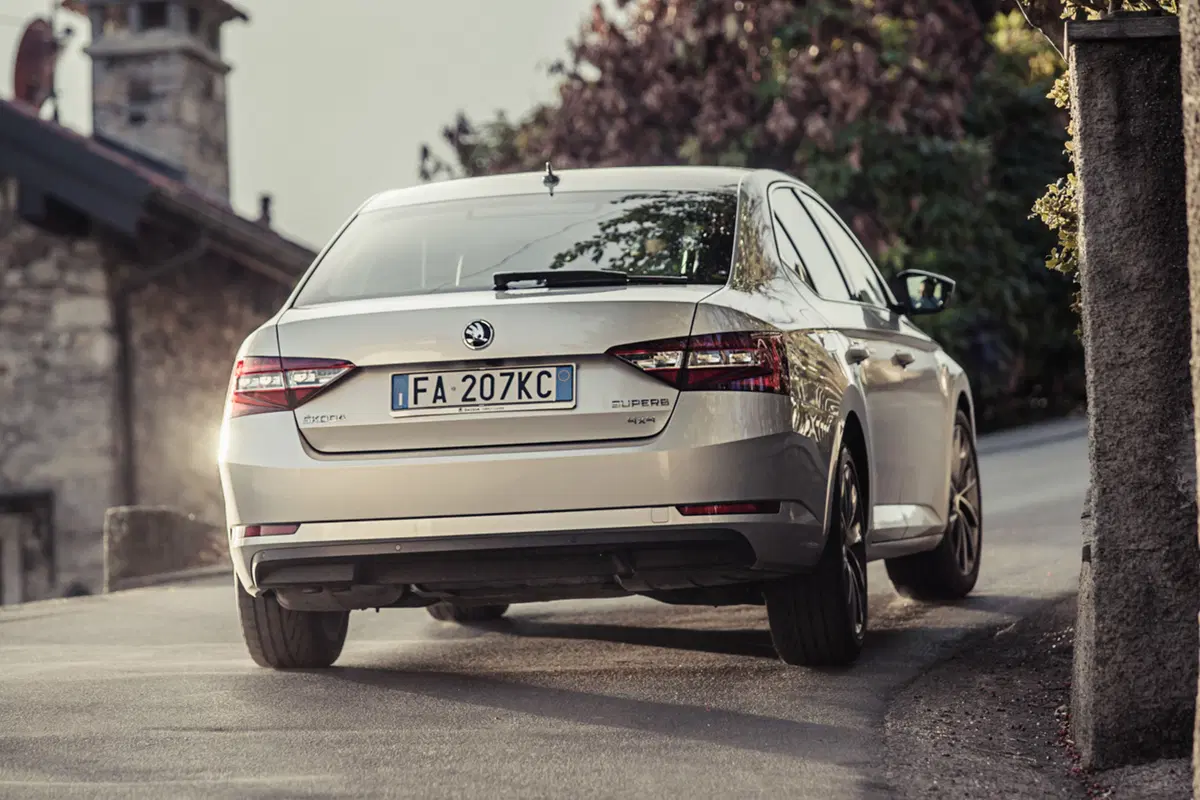 Nuova Skoda Superb [Video] (2)