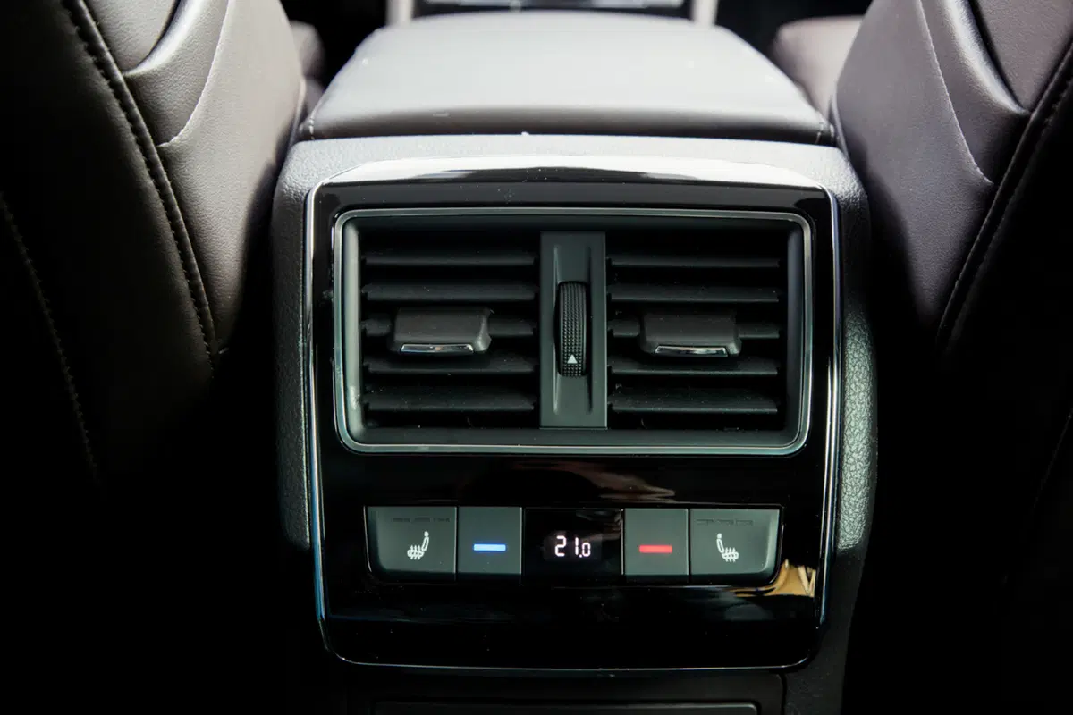 Nuova Skoda Superb [Video] (23)