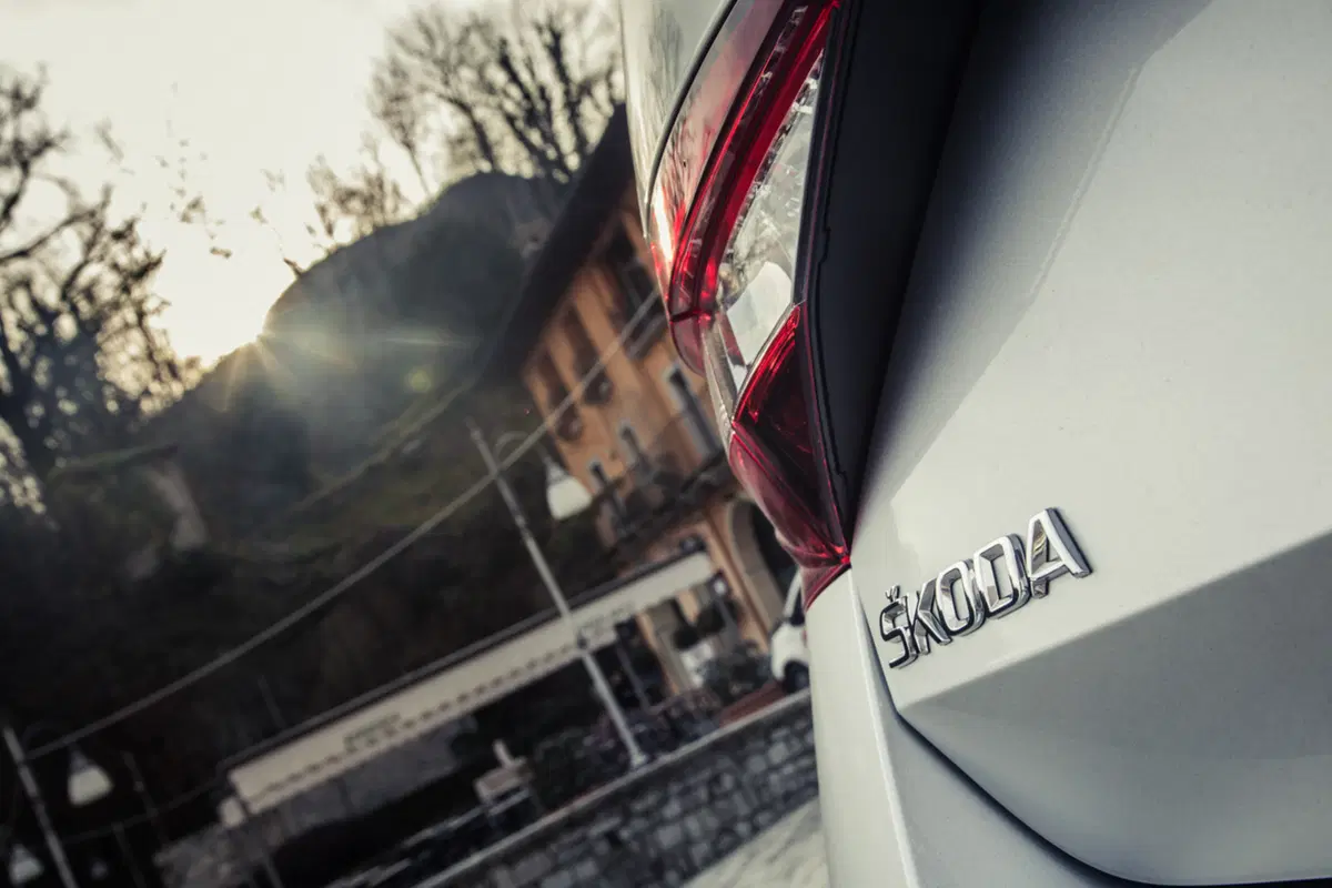 Nuova Skoda Superb [Video] (45)