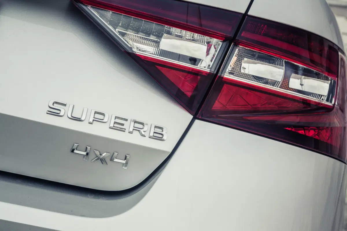 Nuova Skoda Superb [Video] (46)