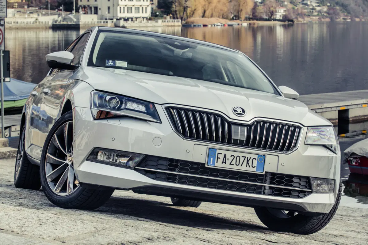 Nuova Skoda Superb [Video] (13)
