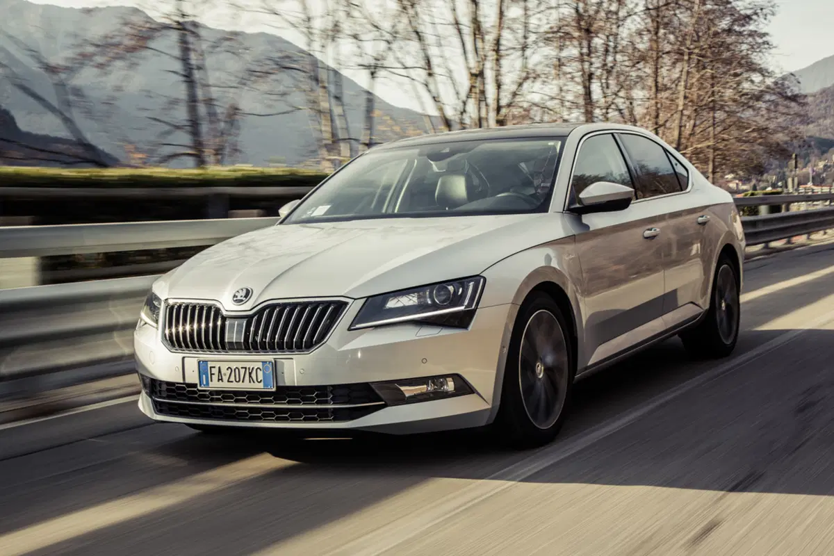 Nuova Skoda Superb [Video] (4)