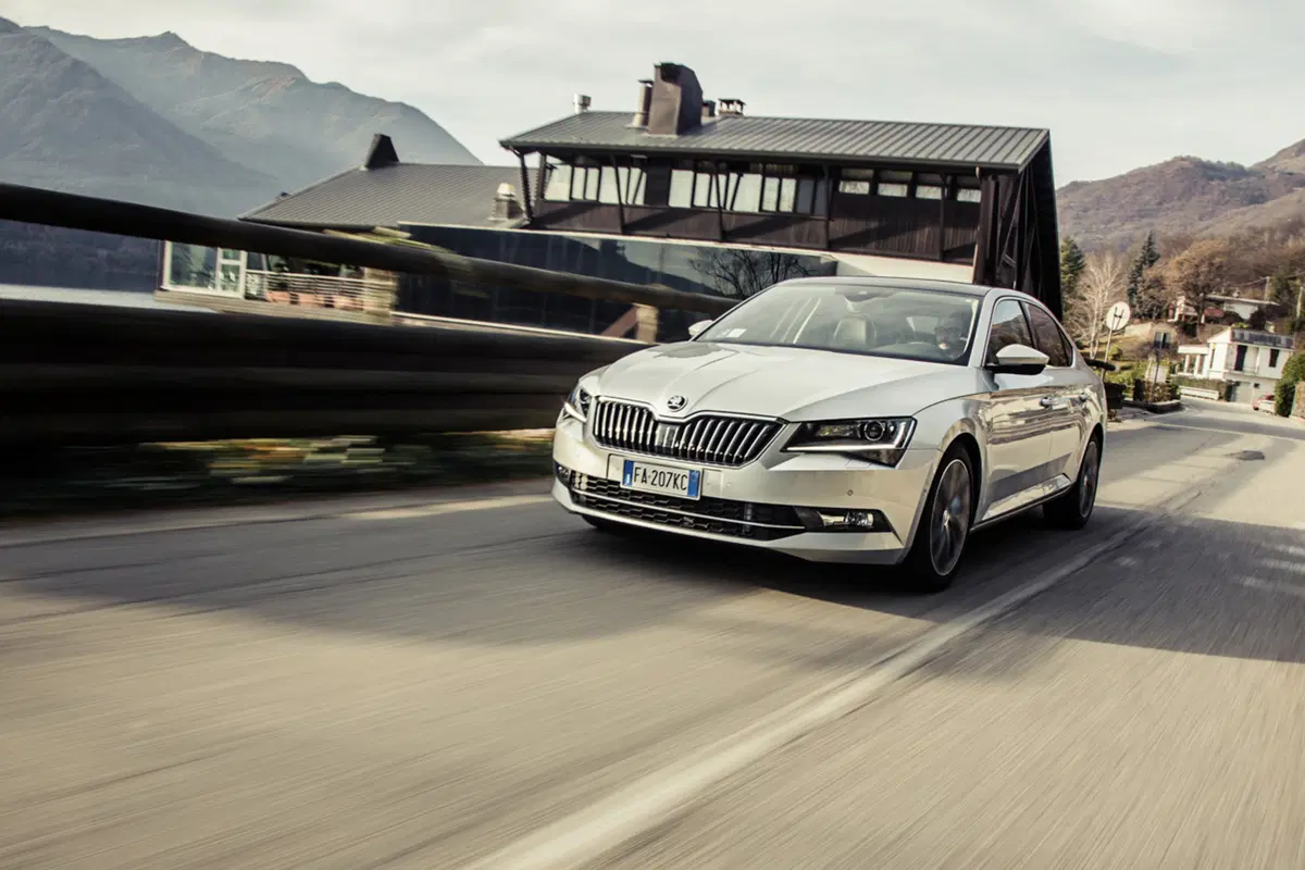 Nuova Skoda Superb [Video] (5)