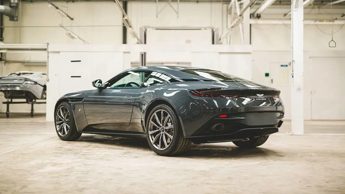 Aston Martin DB11, due nuove edizioni speciali (7)
