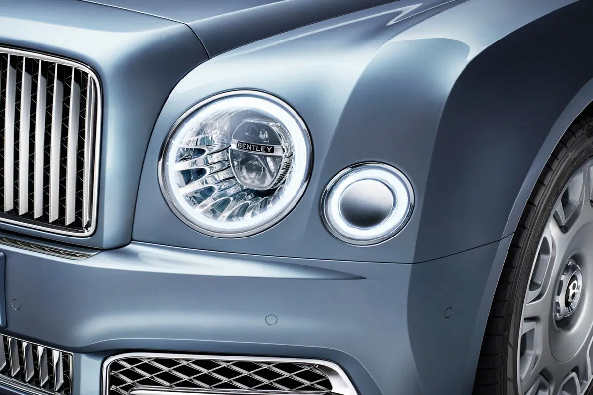 Bentley Mulsanne passo lungo. Per chi non ne ha mai abbastanza (17)