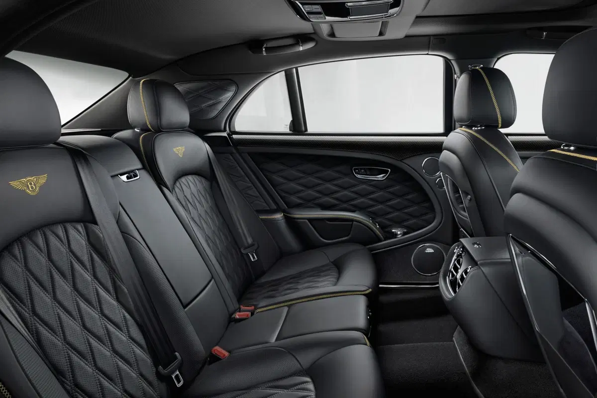 Bentley Mulsanne passo lungo. Per chi non ne ha mai abbastanza (9)