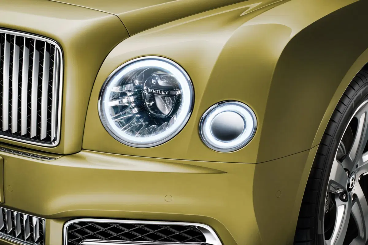 Bentley Mulsanne passo lungo. Per chi non ne ha mai abbastanza (19)