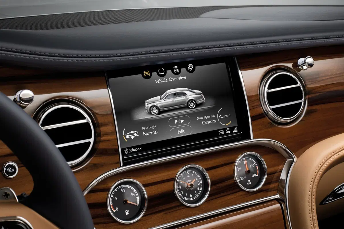 Bentley Mulsanne passo lungo. Per chi non ne ha mai abbastanza (16)
