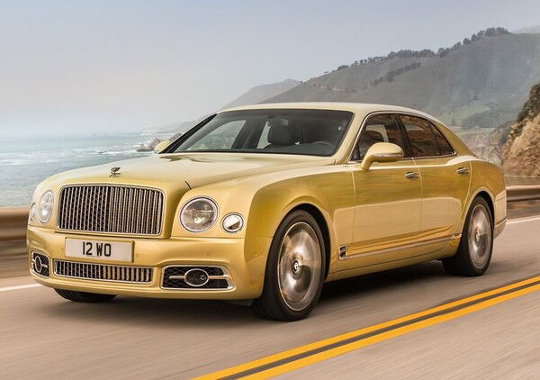 Bentley Mulsanne restyling, ancora più lusso. E arriva il passo lungo