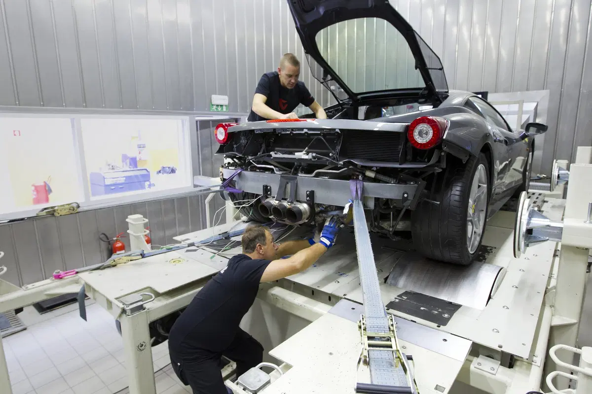 Akrapovič, com’è fatto lo scarico “Made in Slovenia” (7)