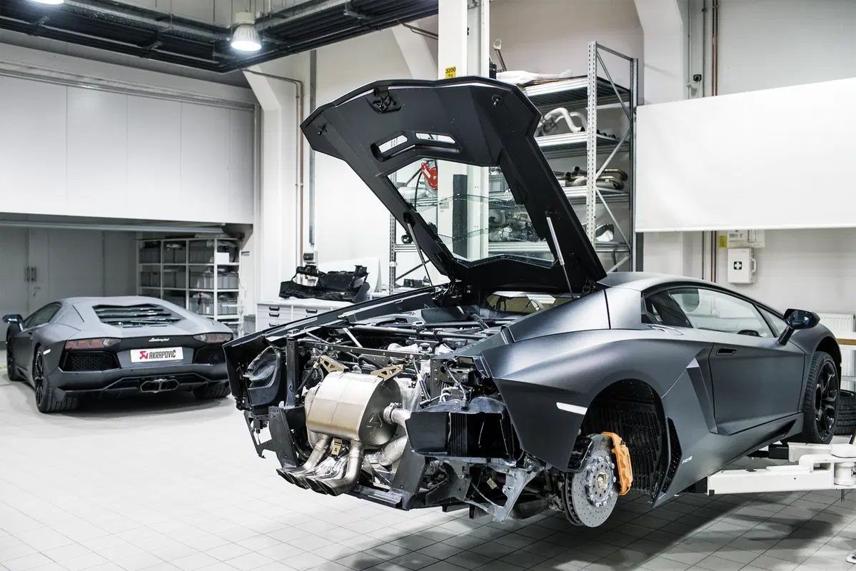 Akrapovič, com’è fatto lo scarico “Made in Slovenia” (26)