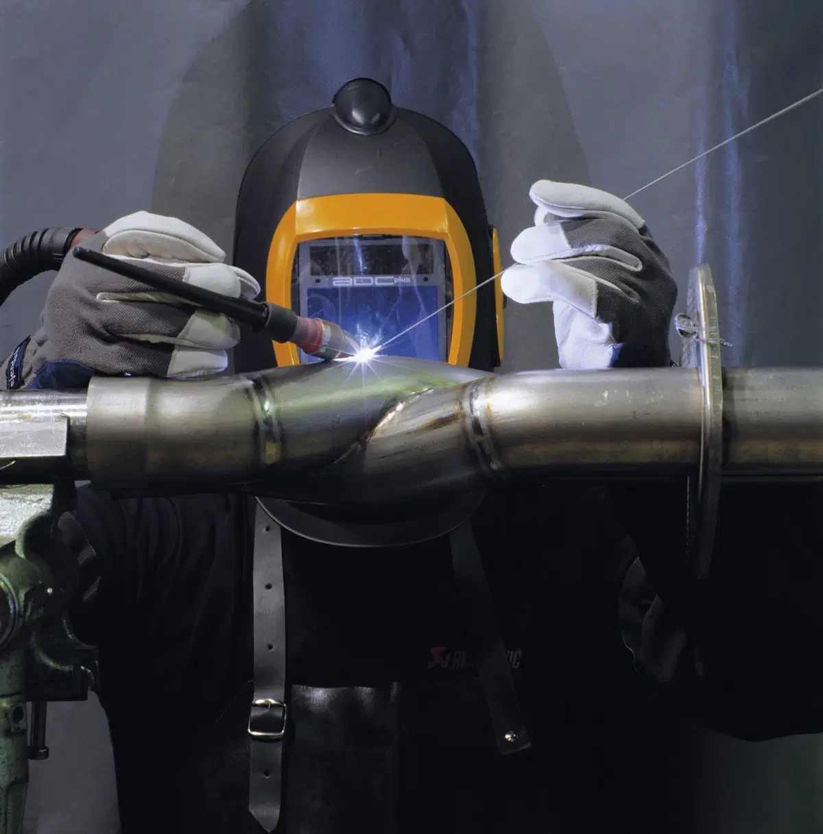 Akrapovič, com’è fatto lo scarico “Made in Slovenia” (9)