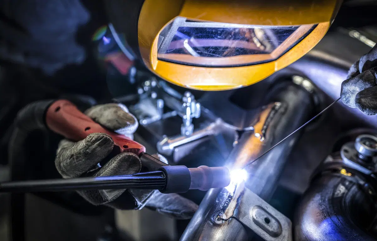 Akrapovič, com’è fatto lo scarico “Made in Slovenia” (30)
