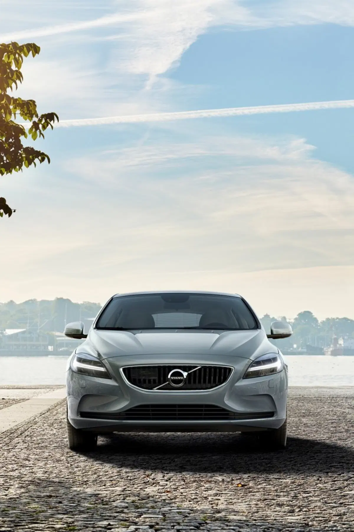 Volvo V40 restyling, sguardo a martello di Thor (6)