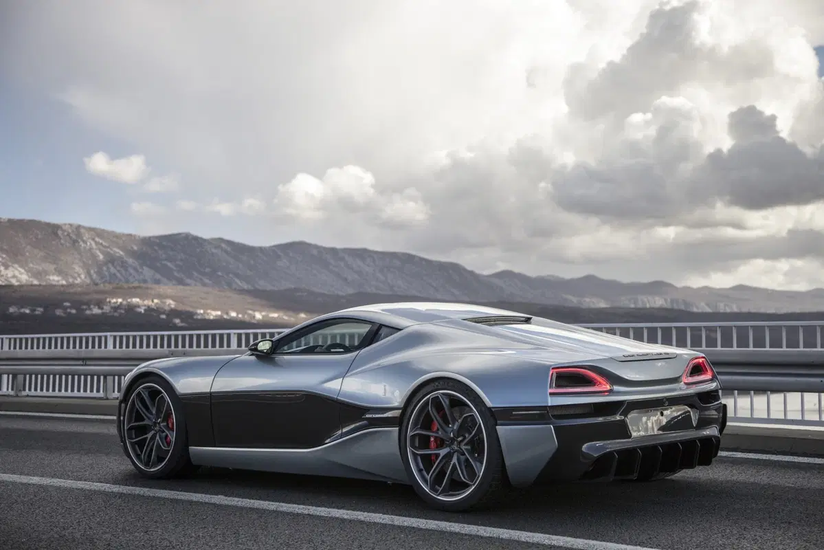 Rimac Concept_One: hypercar elettrica da 1.062 CV [Video] (23)