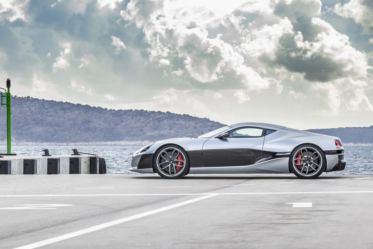 Rimac Concept_One: hypercar elettrica da 1.062 CV [Video] (25)