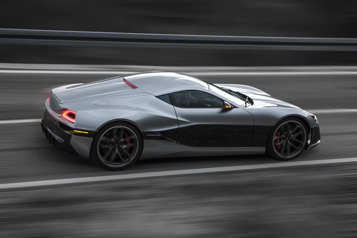 Rimac Concept_One: hypercar elettrica da 1.062 CV [Video] (29)