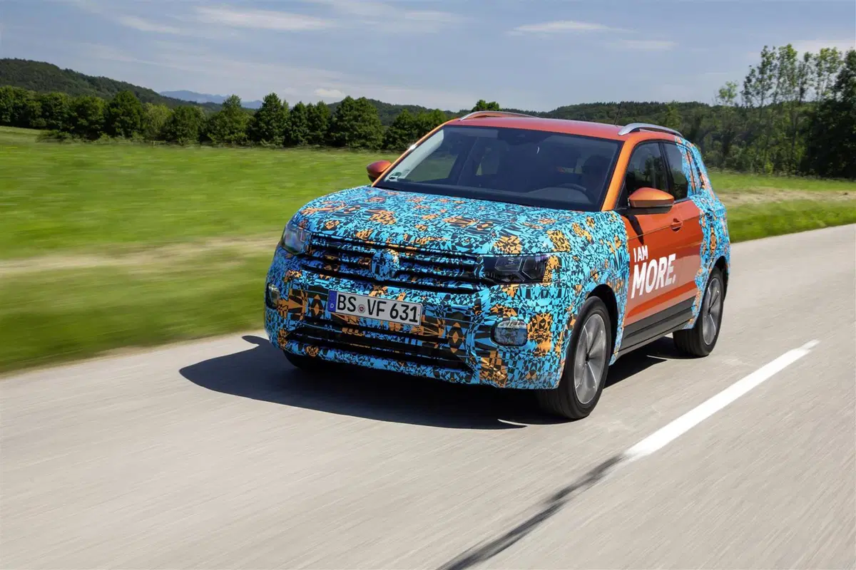 Volkswagen T-Cross, eccola (quasi) svelata (3)