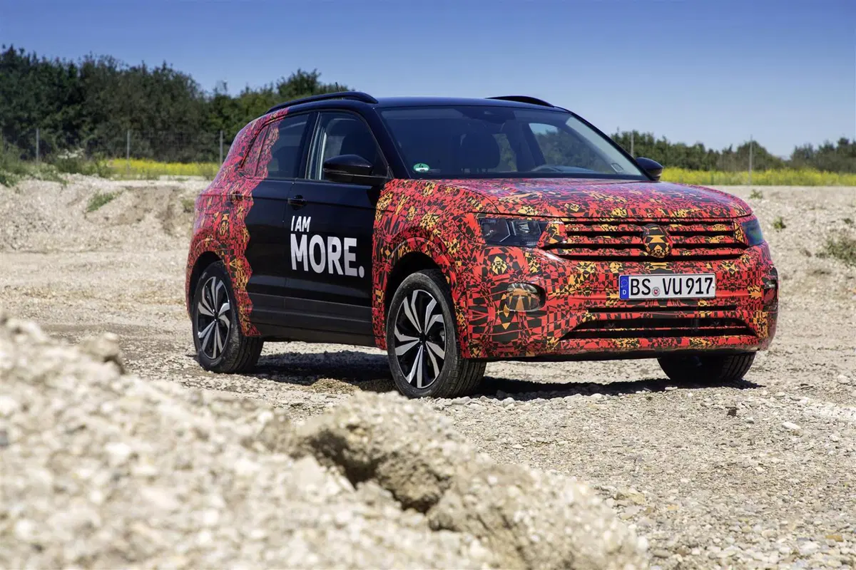 Volkswagen T-Cross, eccola (quasi) svelata (5)