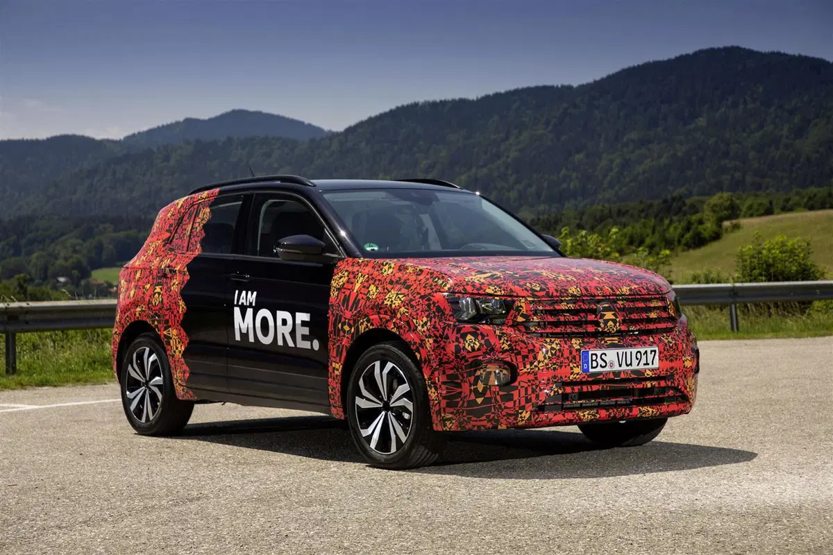 Volkswagen T-Cross, eccola (quasi) svelata (7)