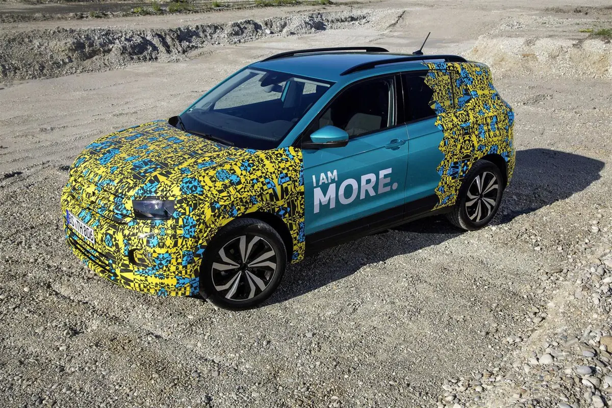 Volkswagen T-Cross, eccola (quasi) svelata (14)