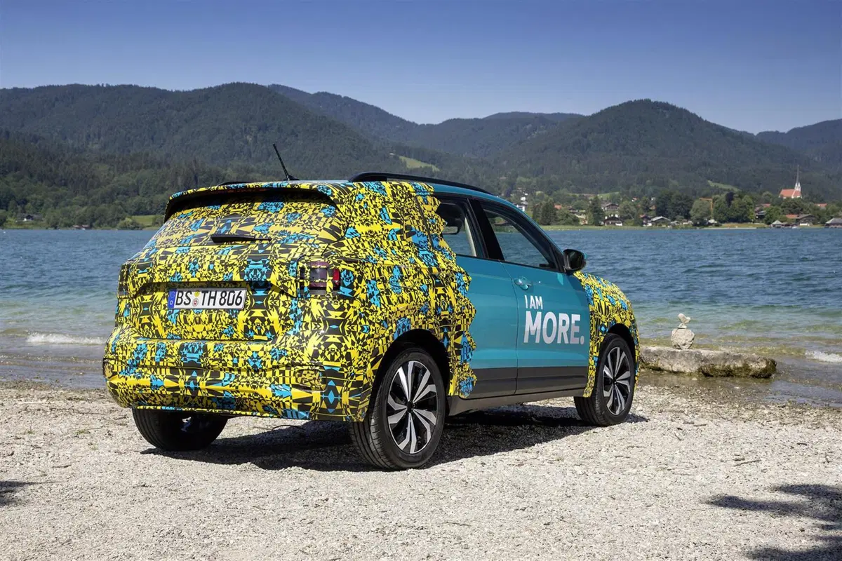 Volkswagen T-Cross, eccola (quasi) svelata (16)