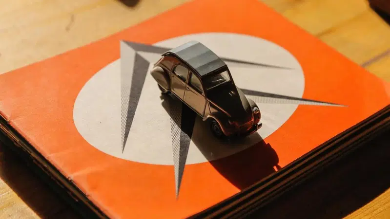 Citroen 2CV 70th Anniversary-4. Archivio Storico [Video]