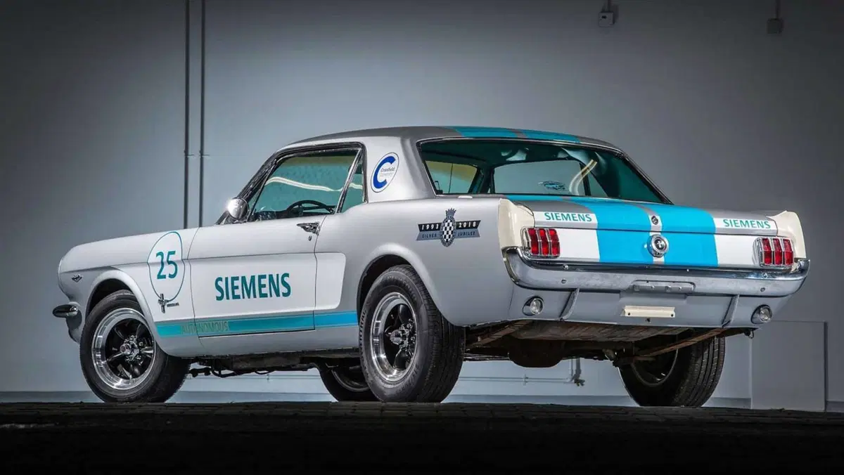 Ford Mustang, a Goodwood un esemplare a guida autonoma (2)