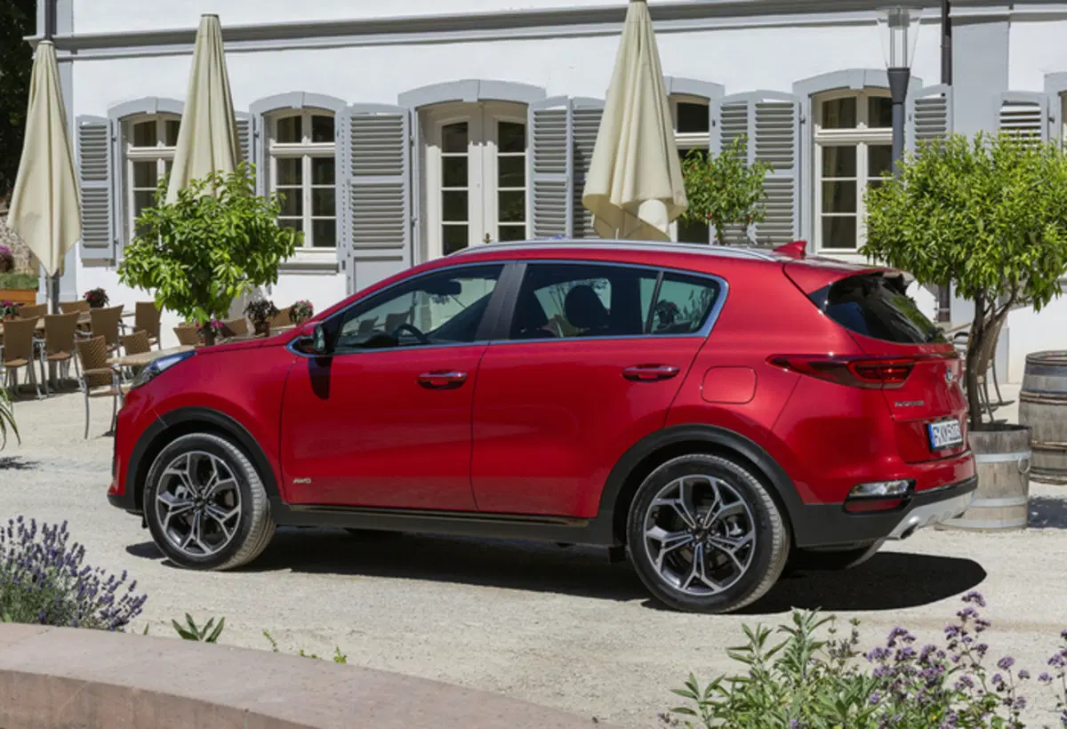 Kia Sportage 2018. Cambio a 8 marce e diesel mild hybrid (3)