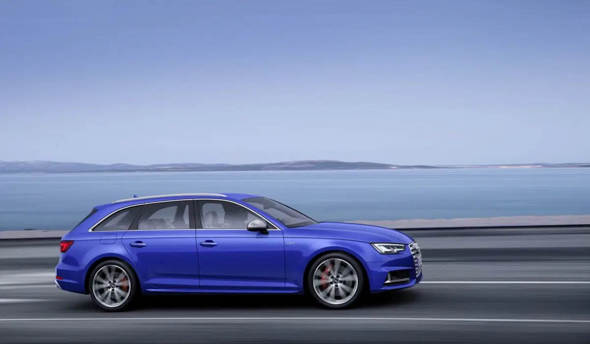 Nuova Audi S4 ed S4 Avant, la A4 al top (3)