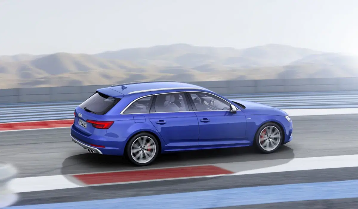 Nuova Audi S4 ed S4 Avant, la A4 al top (4)
