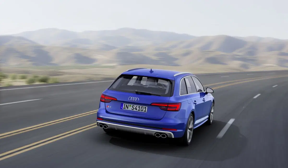 Nuova Audi S4 ed S4 Avant, la A4 al top (5)