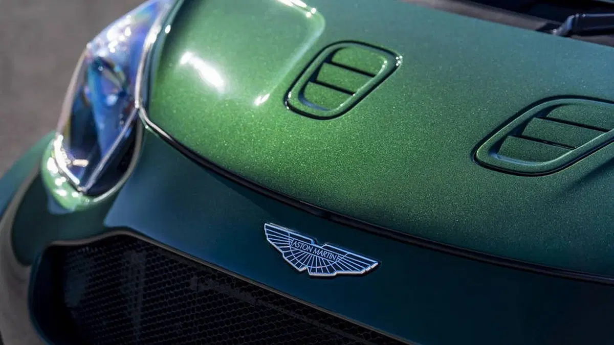 Aston Martin Cygnet V8, la citycar da 430 CV (6)