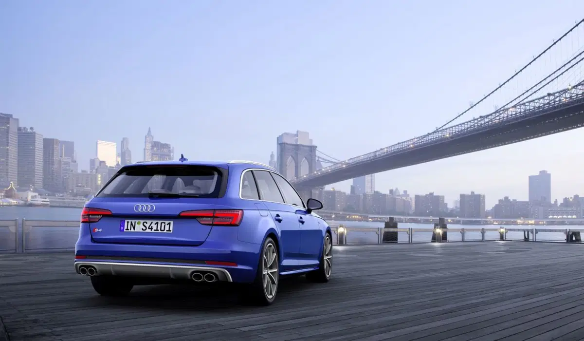 Nuova Audi S4 ed S4 Avant, la A4 al top (12)