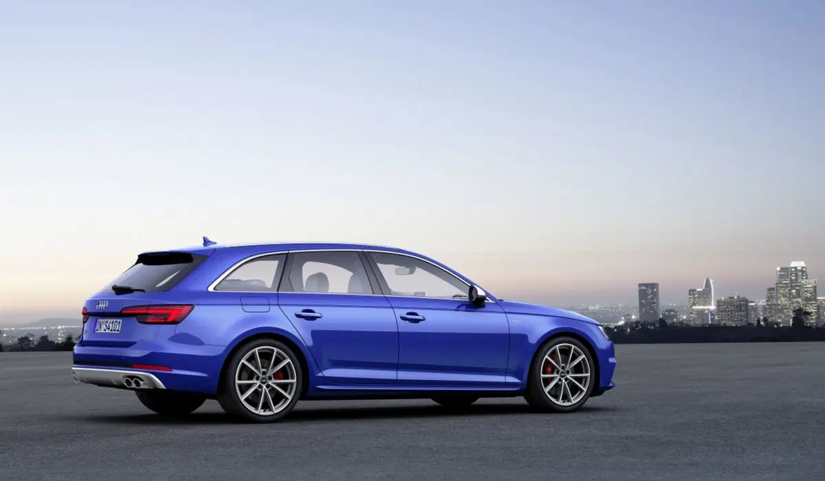 Nuova Audi S4 ed S4 Avant, la A4 al top (19)