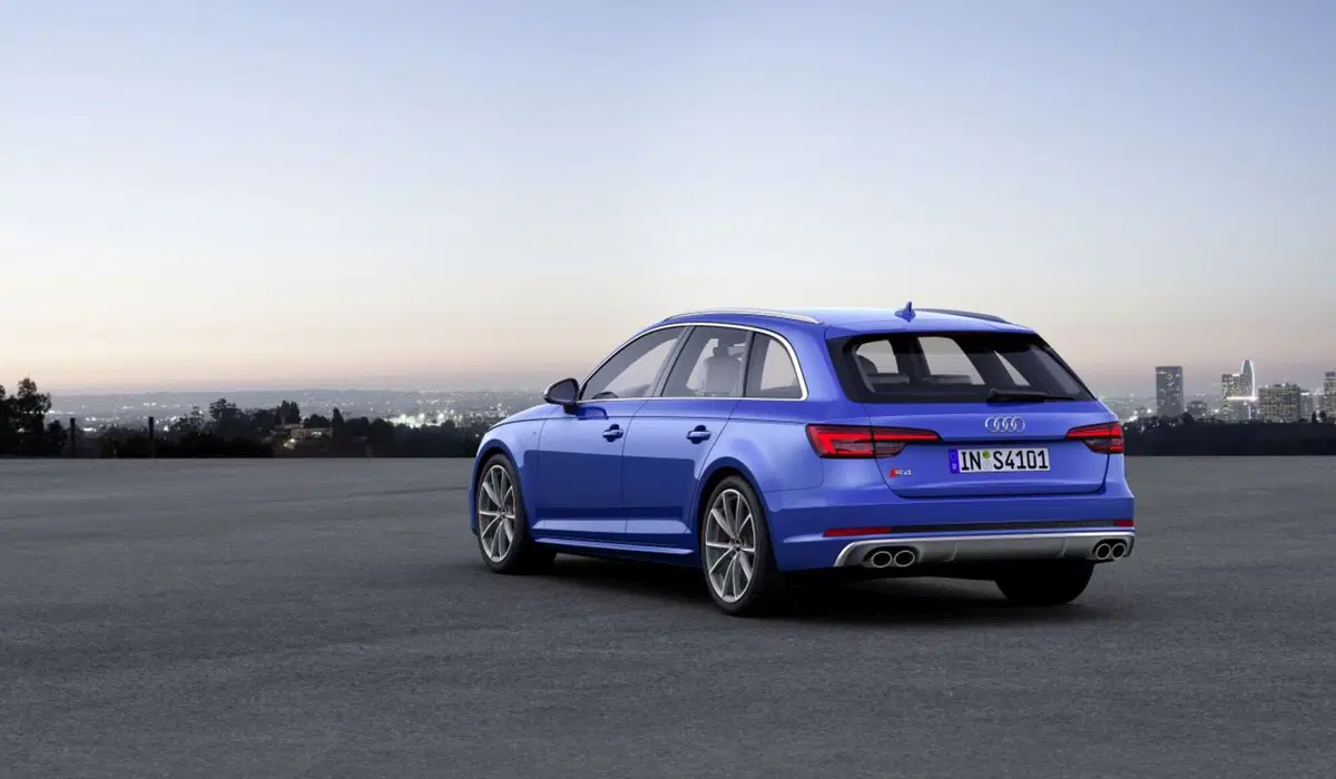 Nuova Audi S4 ed S4 Avant, la A4 al top (21)