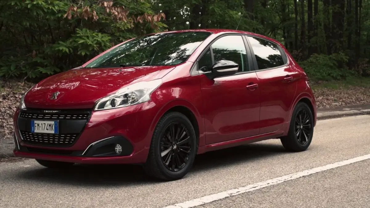 Peugeot 208 Black Line, 1.200 esemplari per l'Italia