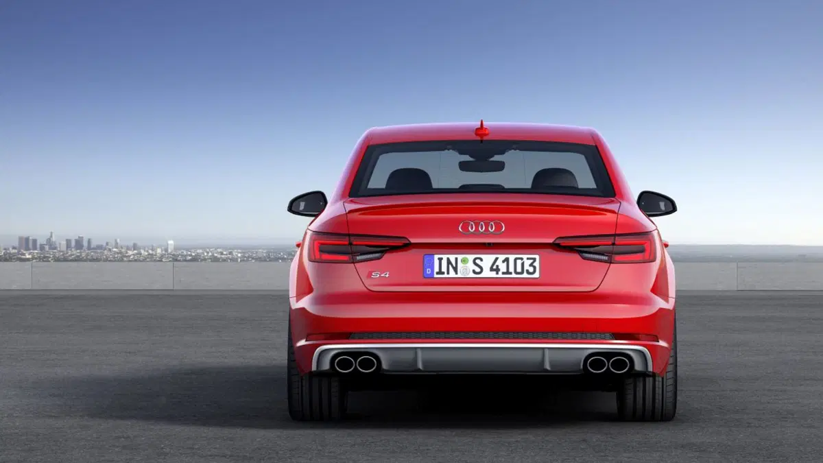 Nuova Audi S4 ed S4 Avant, la A4 al top (29)