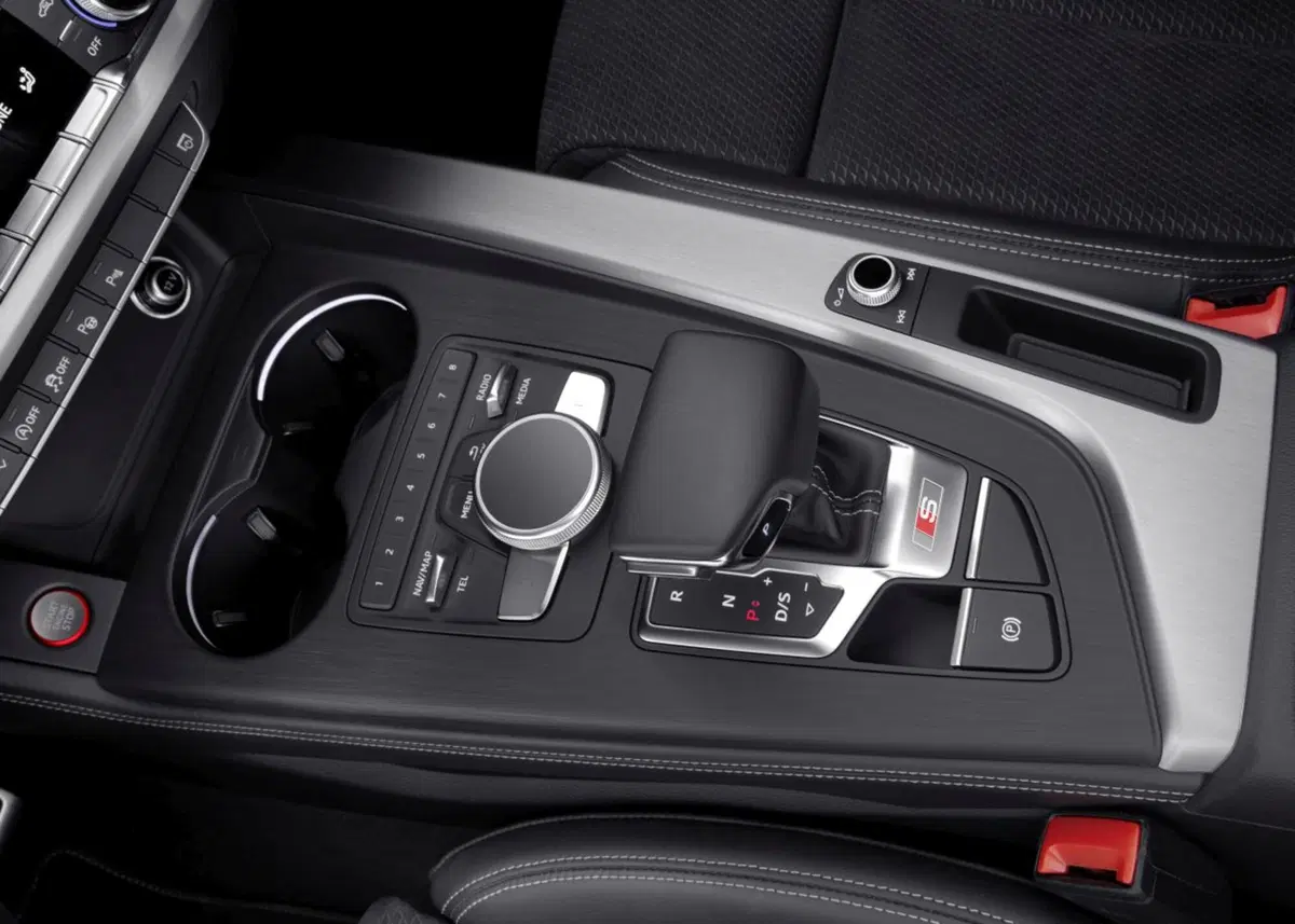 Nuova Audi S4 ed S4 Avant, la A4 al top (48)
