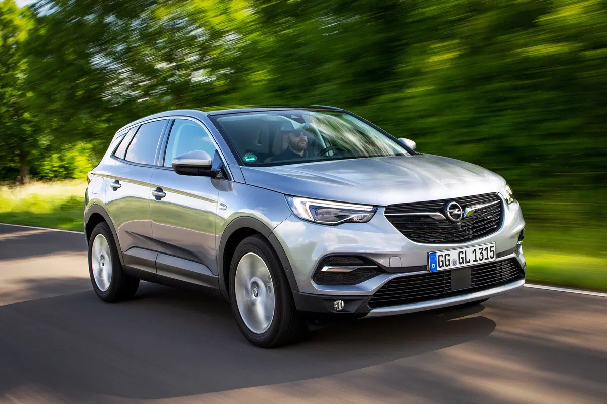 Opel Grandland X Euro6d-TEMP, test nuovo motore 1.2 da 130 CV (3)